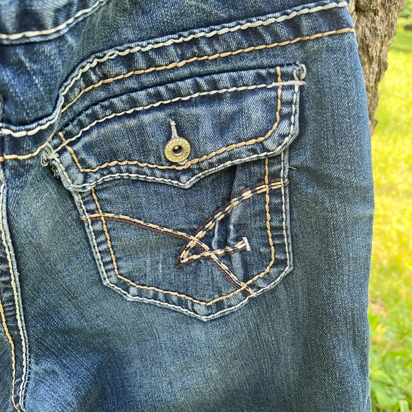 Amethyst Jeans Pants - ⬇️Price Drop!⬇️ Amethyst Bermuda Shorts in size 11